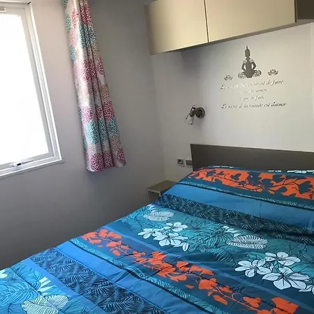 Mobilhome Climatise Huvana Dans 3 Etoiles Camping *